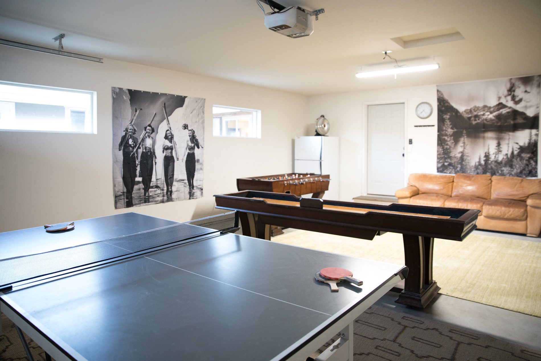 Garage game room